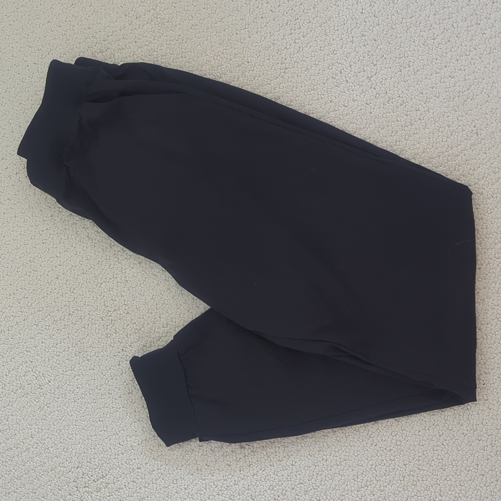 Uniqlo women's small black joggers
